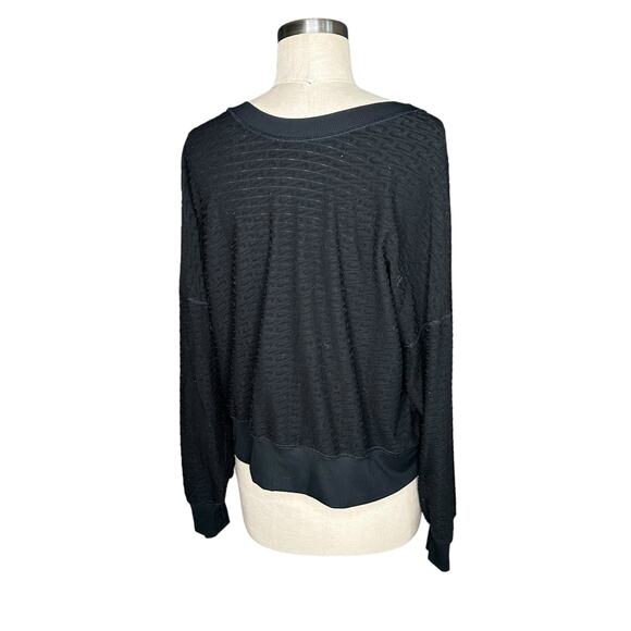 NIKE Black Therma Fit Element Crew Neck Pullover Sweatshirt Women's Running - Picture 3 of 4